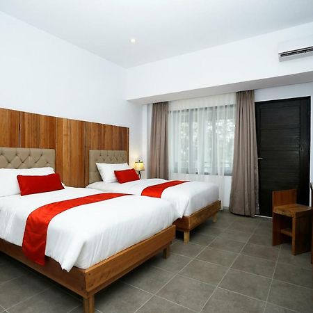 Kahyangan Resort Синкаванг Экстерьер фото