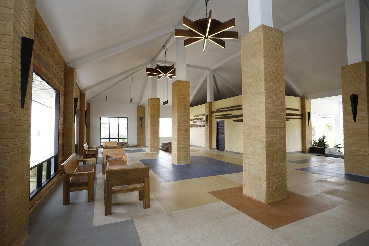 Kahyangan Resort Синкаванг Экстерьер фото