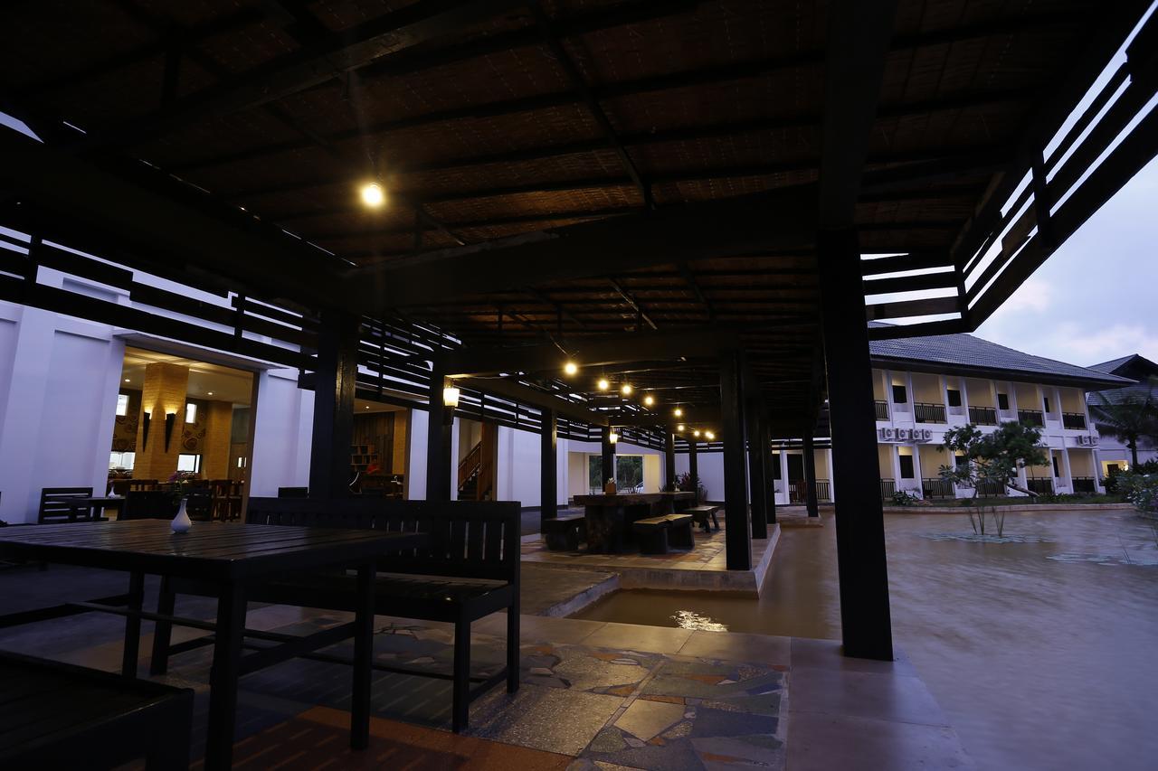 Kahyangan Resort Синкаванг Экстерьер фото